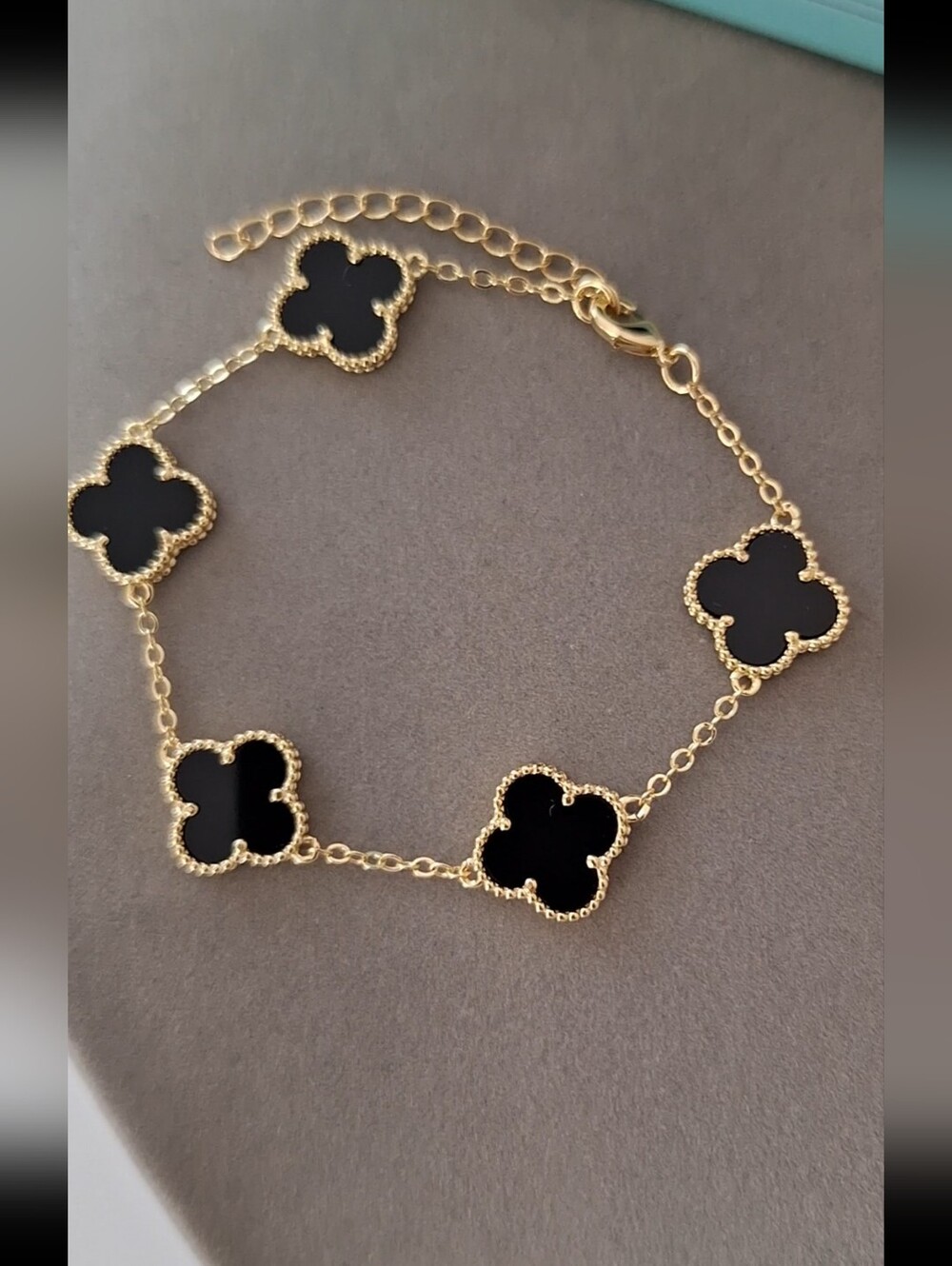 Black Onyx  Clovers bracelet